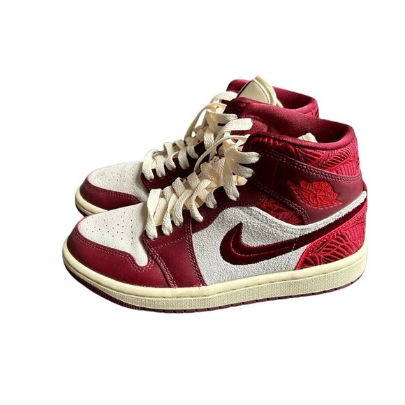 NIKE Air Jordan 1 Mid SE Tiki Leaf Team Red/University Red Sail Sneakers US 5.5 - Picture 2 of 7